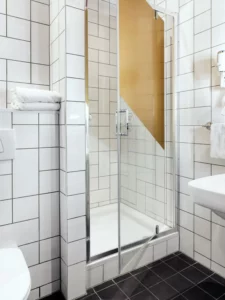 hotel mabi shower
