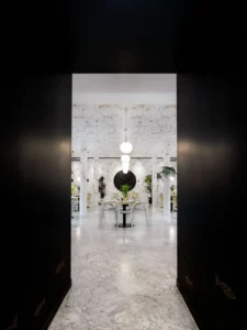 little cannes entrance