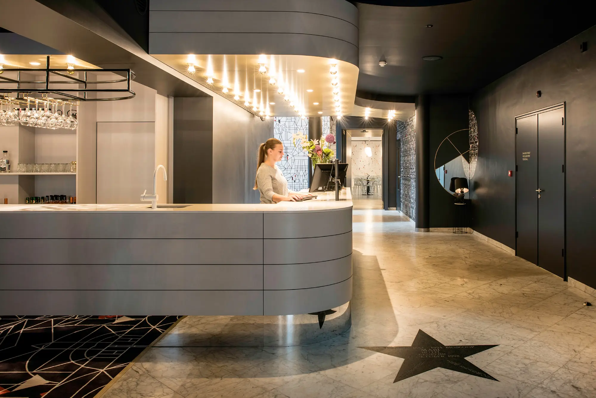Mabi reception desk - Mabi Luxe Design Hotel